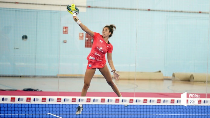 Bea González en los octavos de final del Estrella Damm Menorca Open 2020