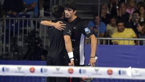 Arturo Coello y Fernando Belastegúin celebran un punto