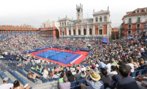 The mythical center court in Valladolid's Plaza Mayor.