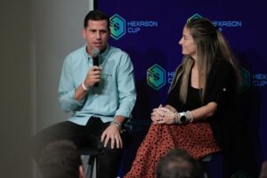 Paquito and Ale during the presentation of the Hexagon Cup.