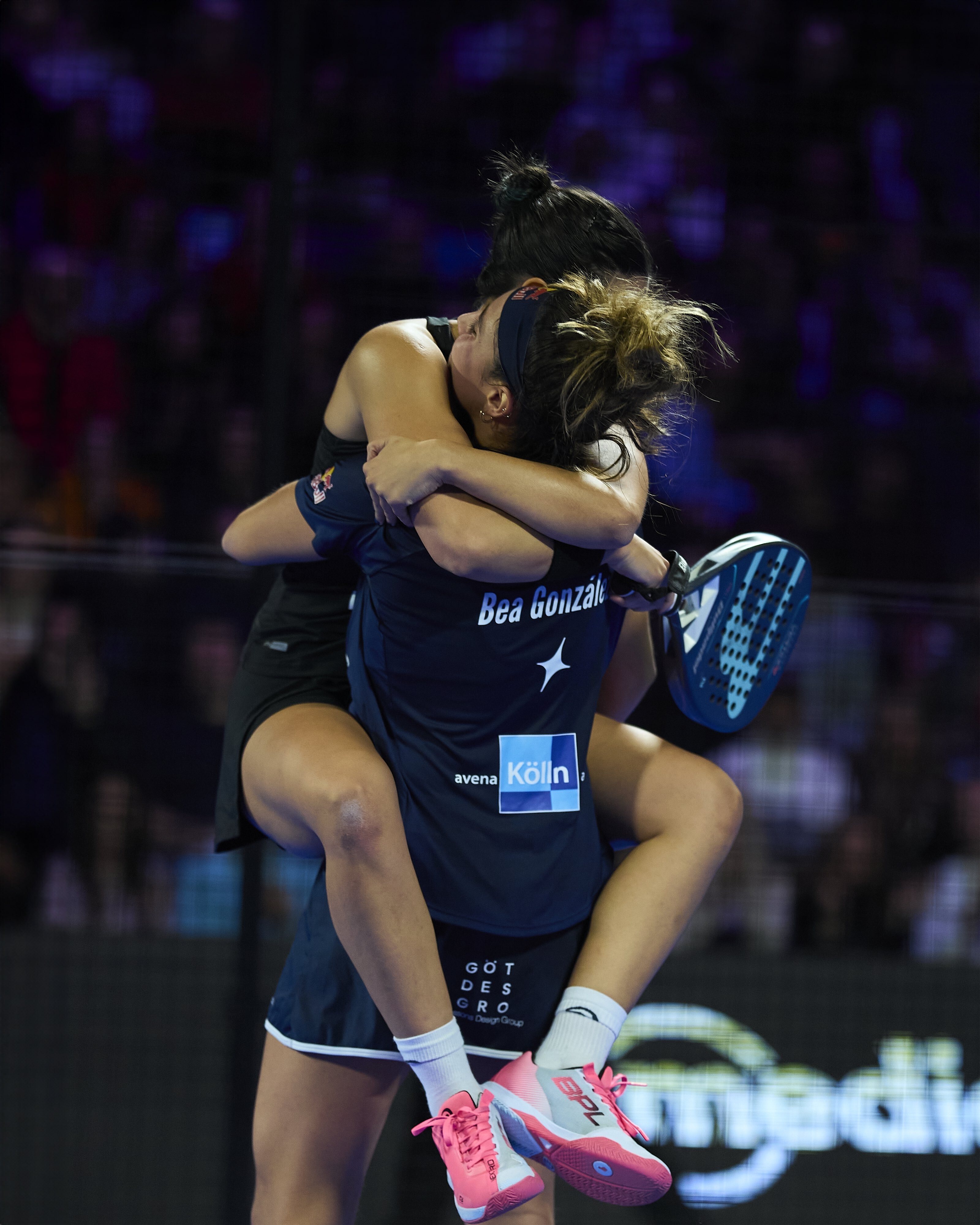 Delfi Brea y Bea González avanzan a semifinales
