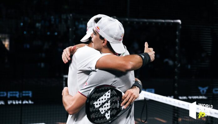 Lebrón y Galán celebran la victoria en la semifinal del Master.