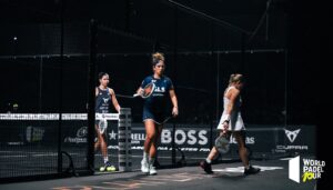 Bea González y Delfi Brea son maestras
