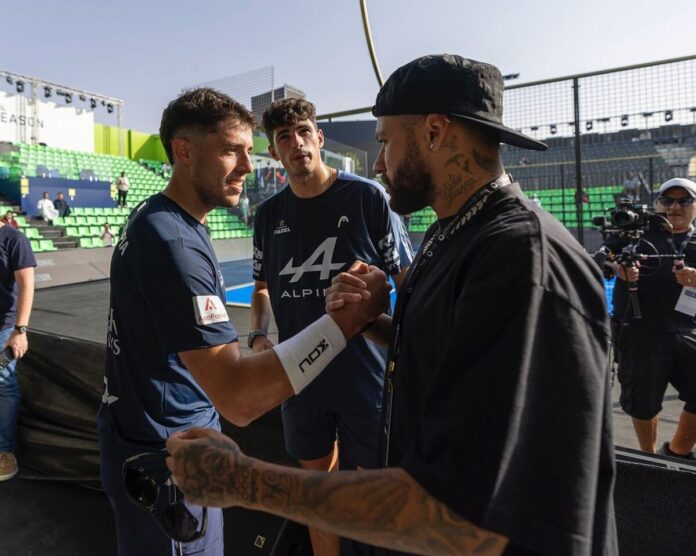 Neymar Jr, en el Premier Padel de Riyadh con Tapia y Coello.