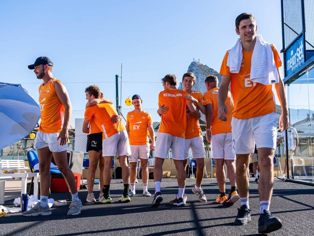 Equipo de Paises Bajos en la tercera jornada del FIP Euro Padel Cup Final 8 2025