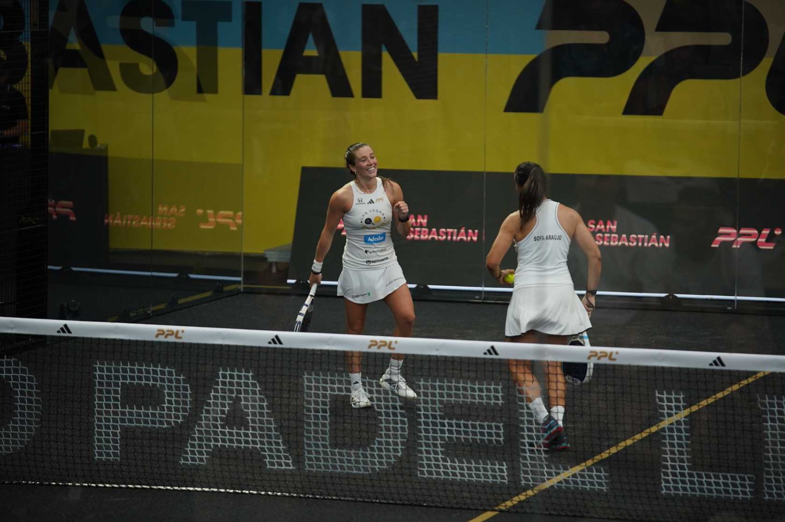 MARTA ORTEGA Y SOFIA ARAUJO PPL