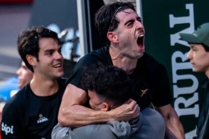 Jon Sanz y Coki Nieto tras vencer a Lebrón y Augsburger en los cuartos del Gijón P2. @jonsanzz