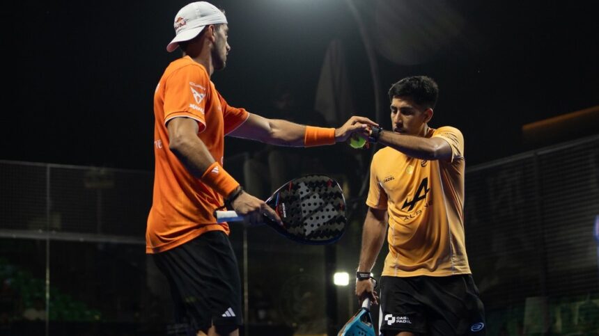 Chingalan en unlace del juego en el torneo de Newgiza