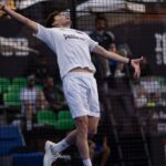 Stupaczuk jugando en cuartos de final del Premier Padel Newgiza