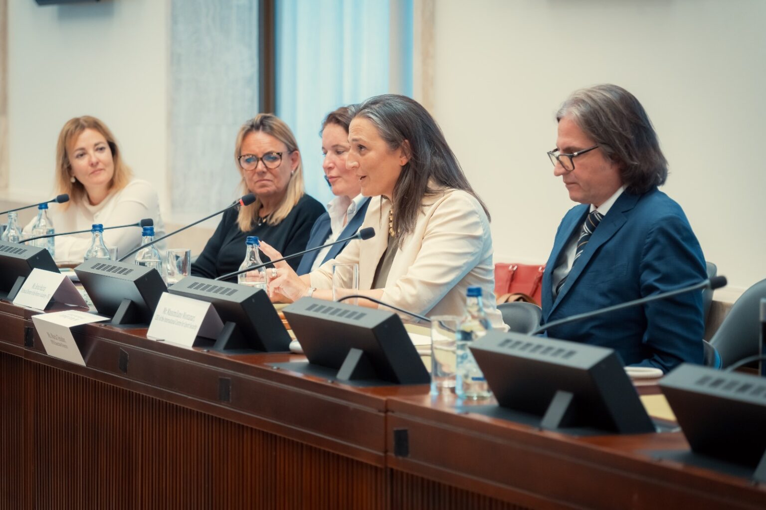 Reunión del pádel femenino con la ONU de la mano de QSI