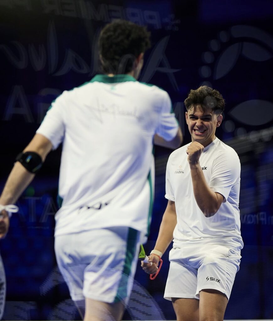 Rodriguez y De Pascual celebrando un punto