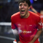 Agustín Tapia celebrando la victoria en la final del London P1.