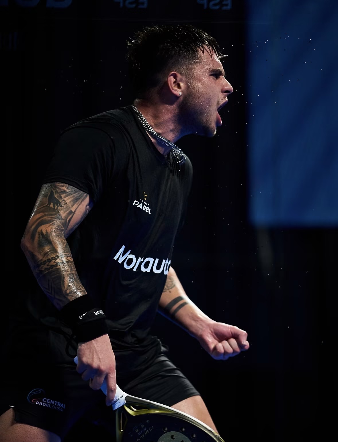 Javi Leal celebrando un punto