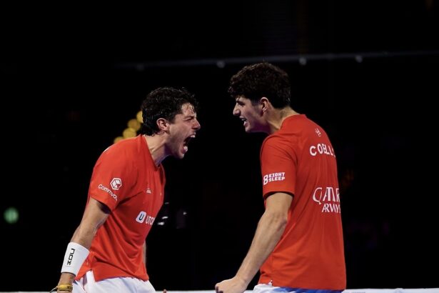 Coello y Tapia celebrando